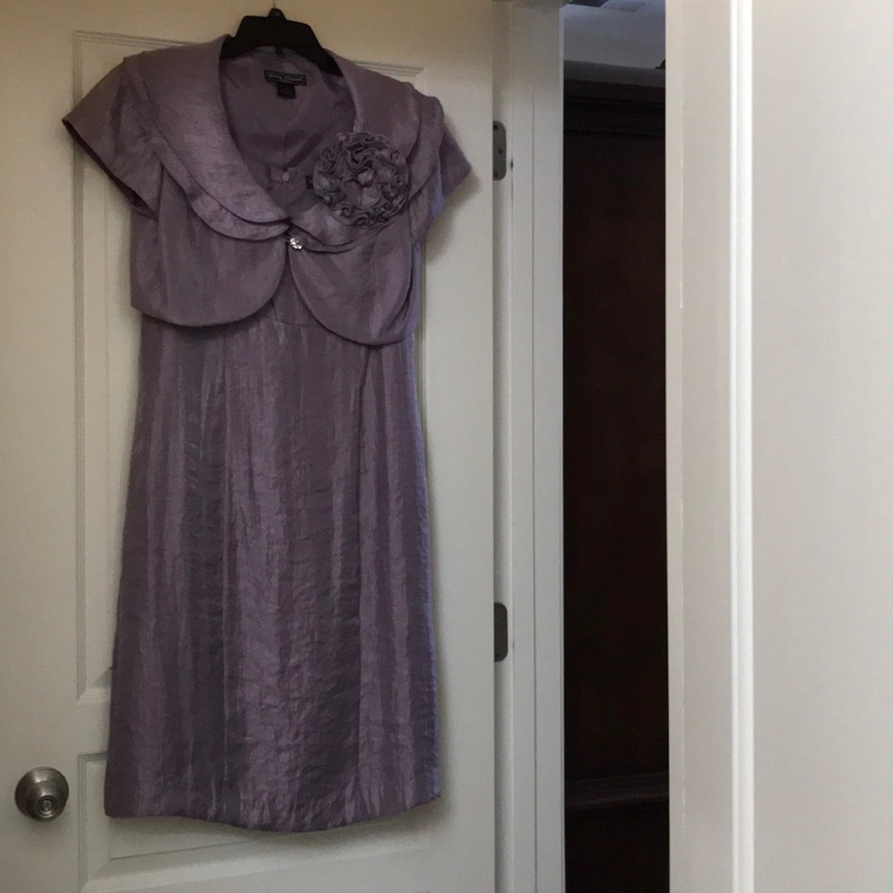 Jessica Howard 2 pc jacket dress.